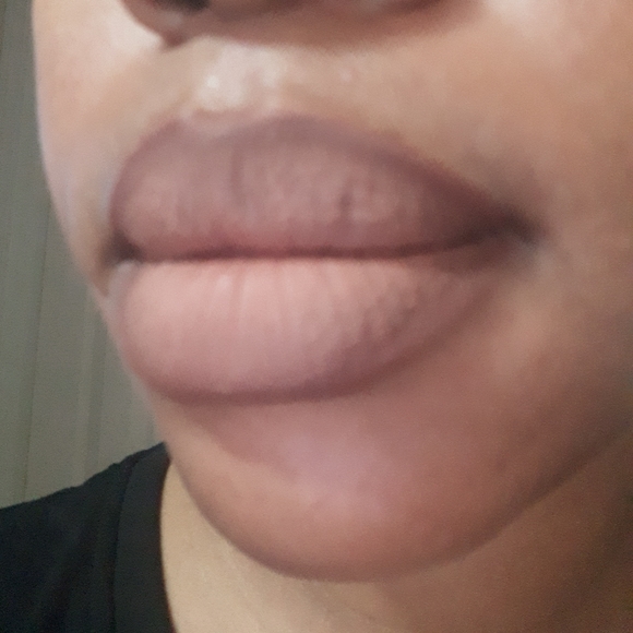 MAC Angel Matte Liquid Lipstick - Picture 3 of 3